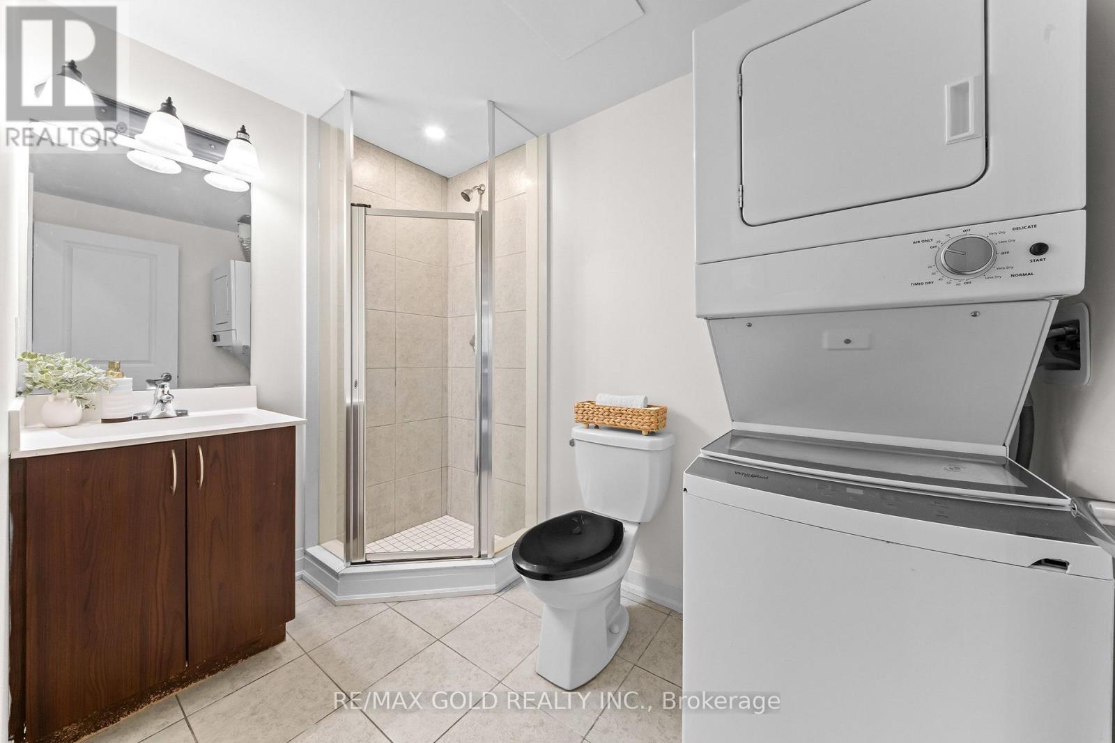 #602 18 COLES AVENUE - 20