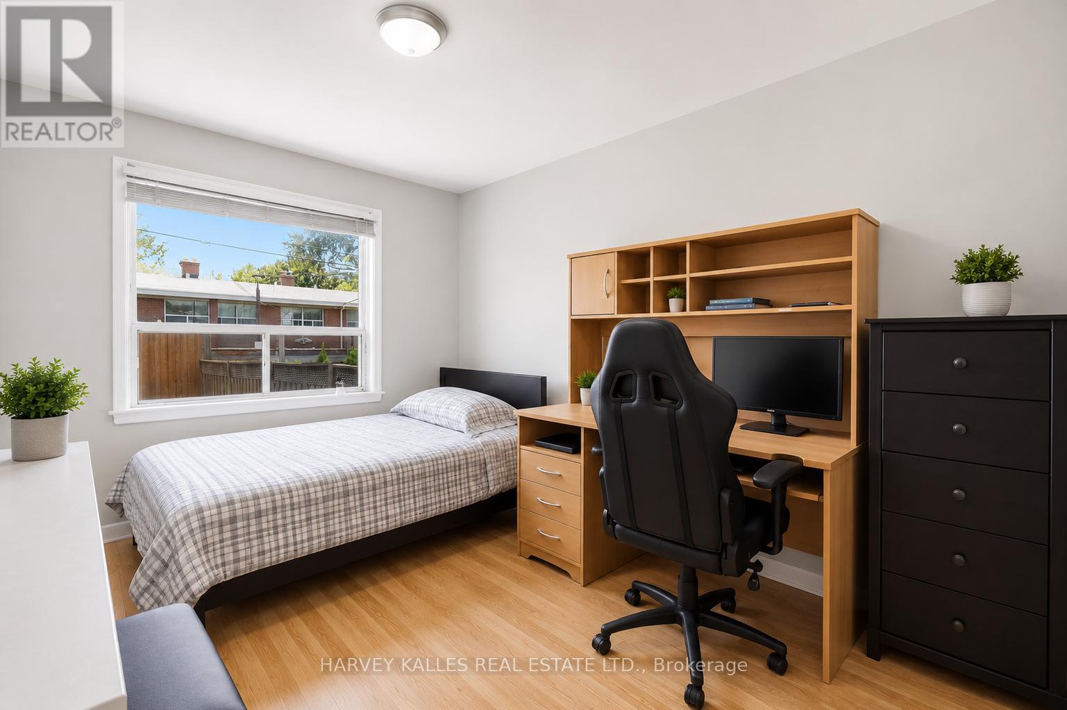 29 GILTSPUR DRIVE - 15