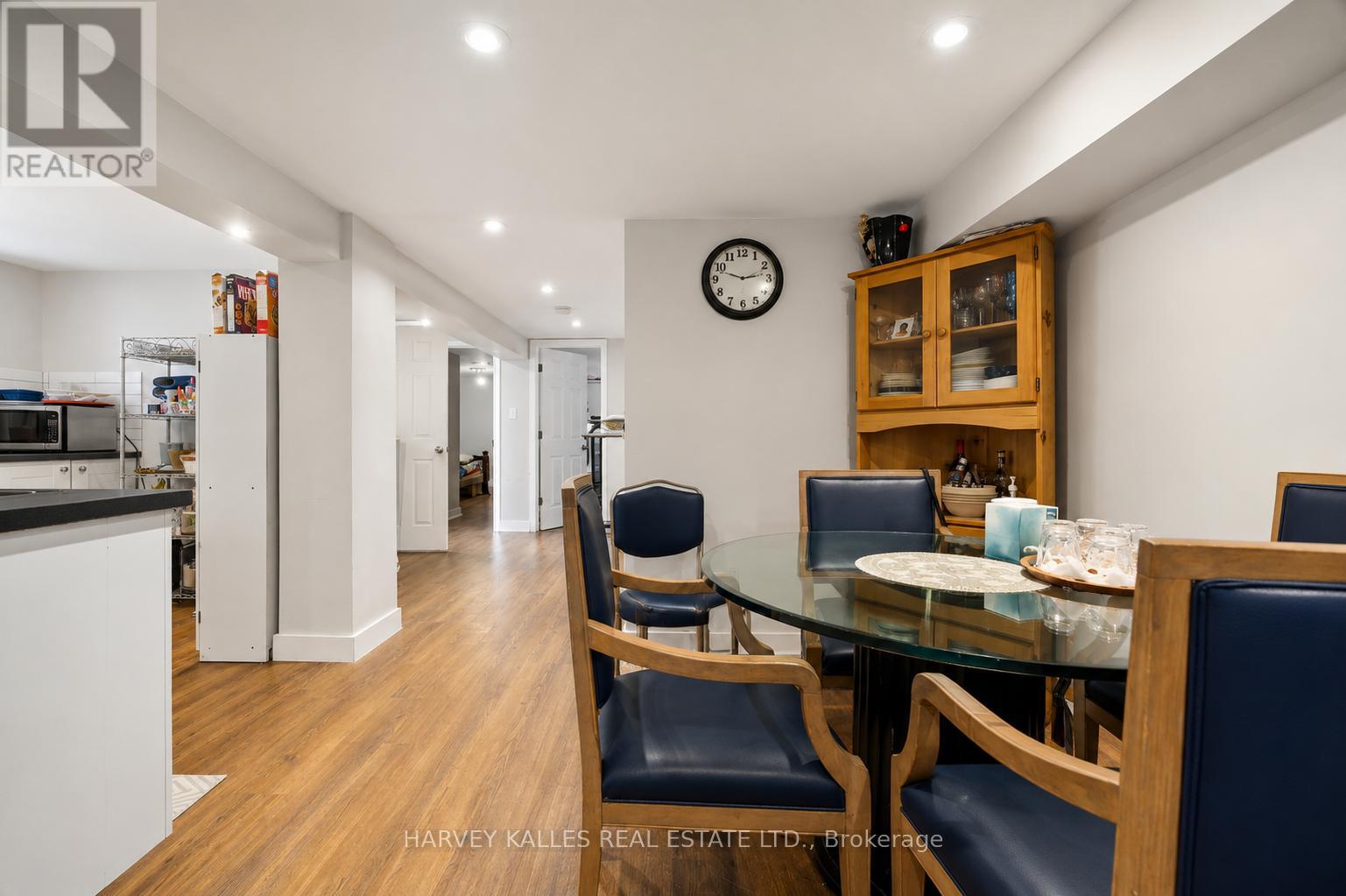 29 GILTSPUR DRIVE - 22