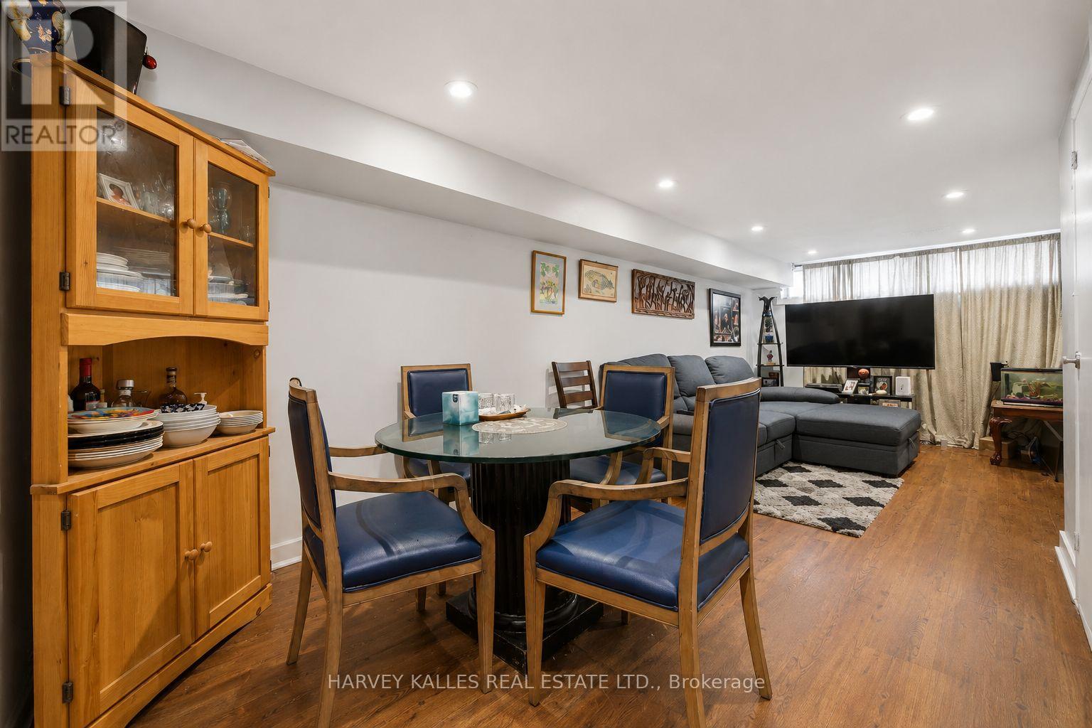 29 GILTSPUR DRIVE - 23