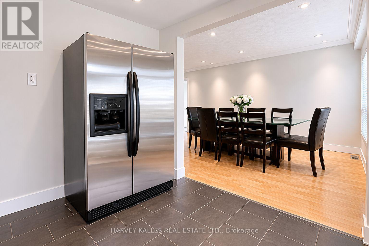 29 GILTSPUR DRIVE - 8