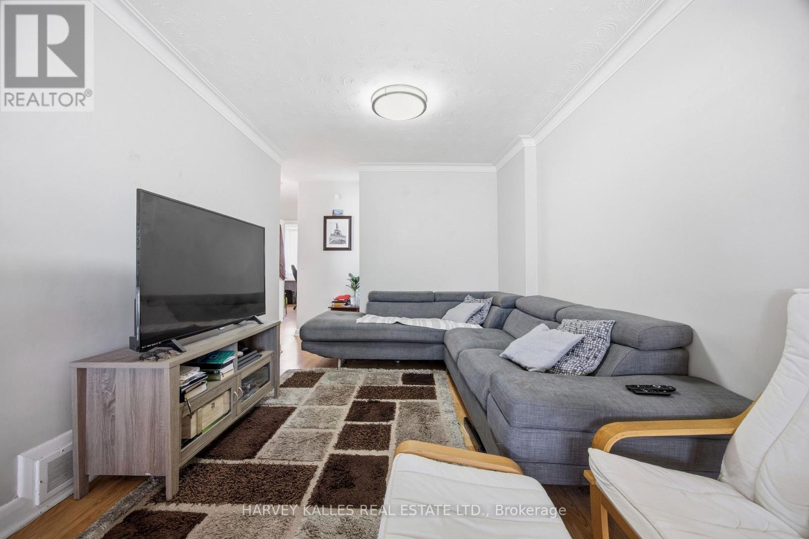 29 GILTSPUR DRIVE - 9
