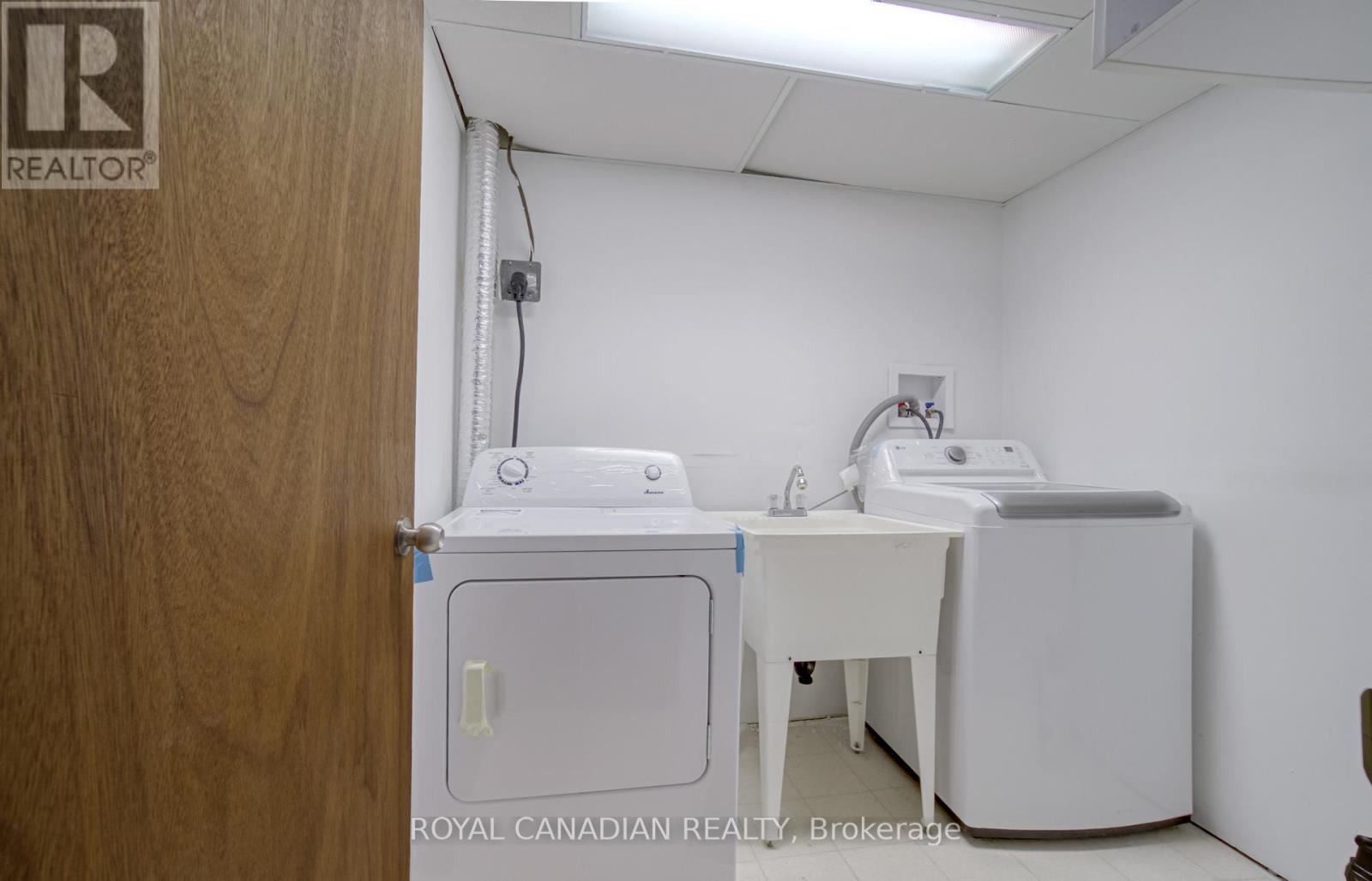 60 LYSANDA AVENUE - 41