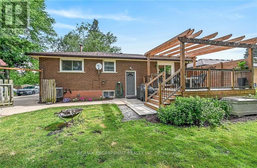 251 MACKENZIE CRESCENT - 47