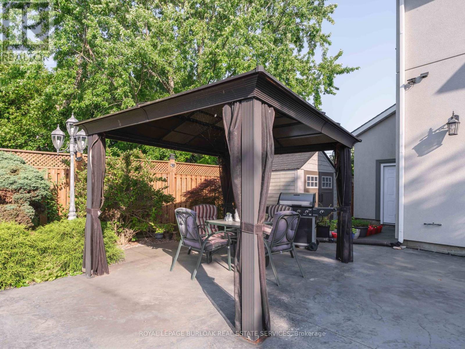 10 PORTER AVENUE - 15
