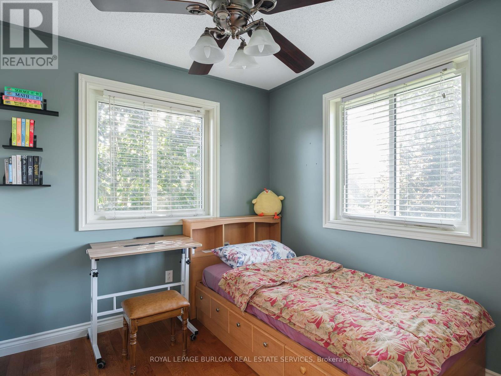 10 PORTER AVENUE - 23