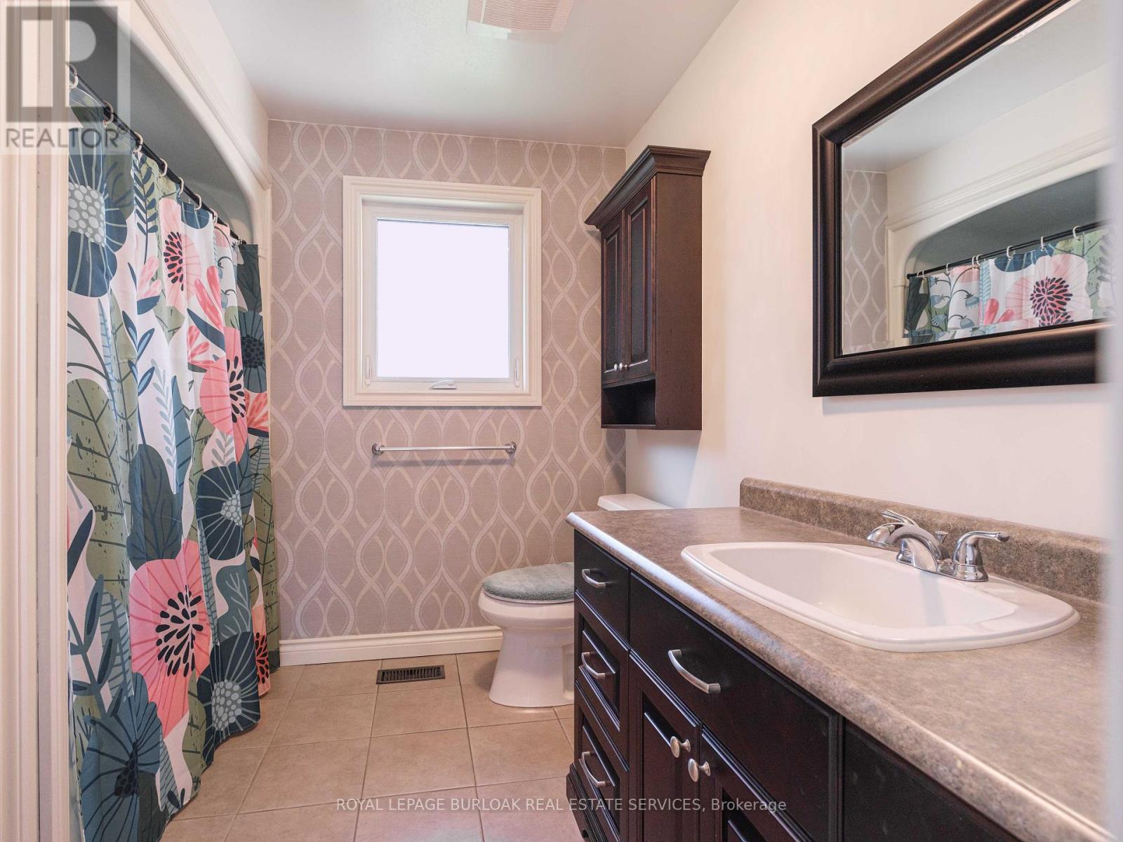 10 PORTER AVENUE - 24