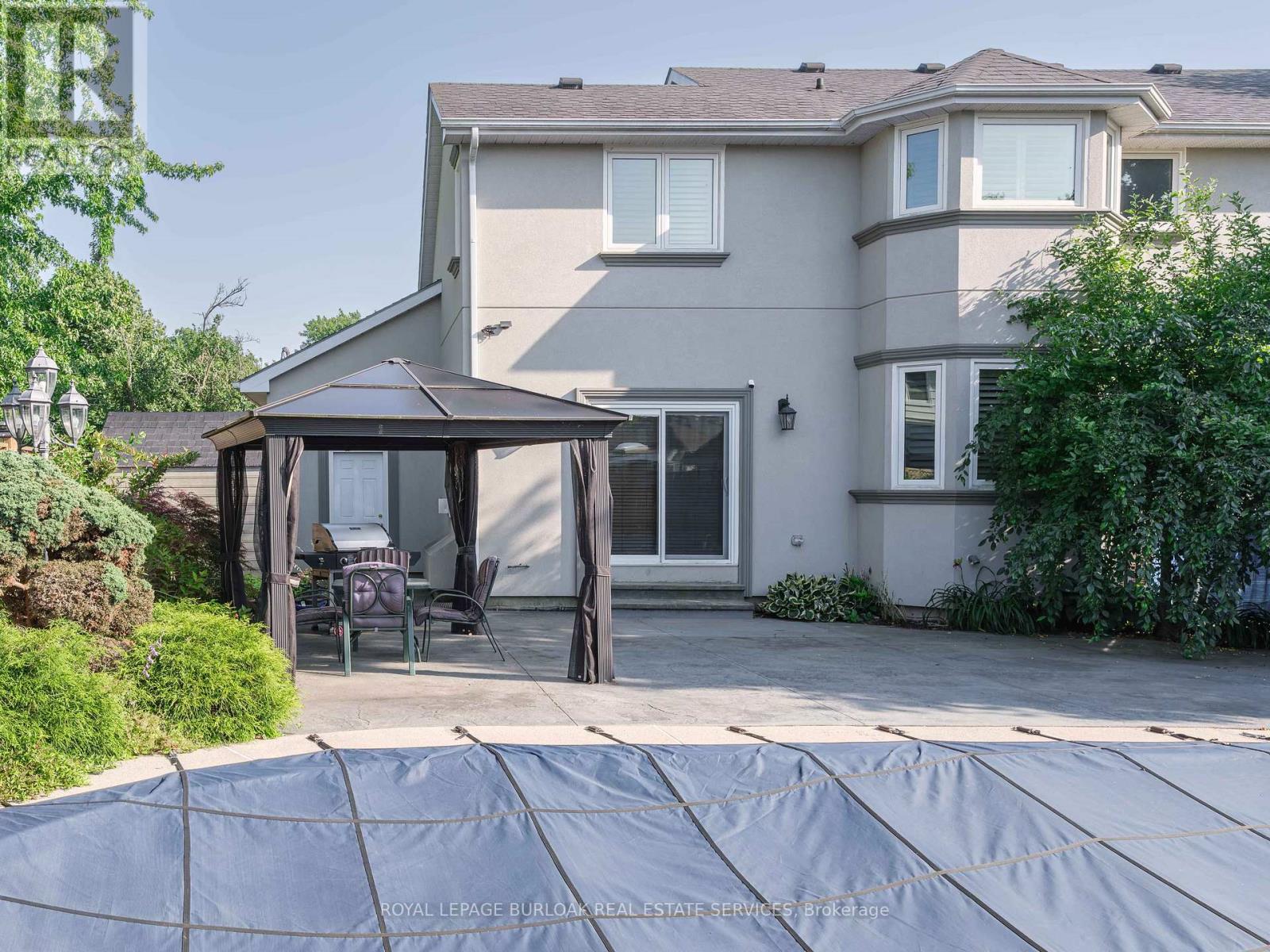 10 PORTER AVENUE - 31