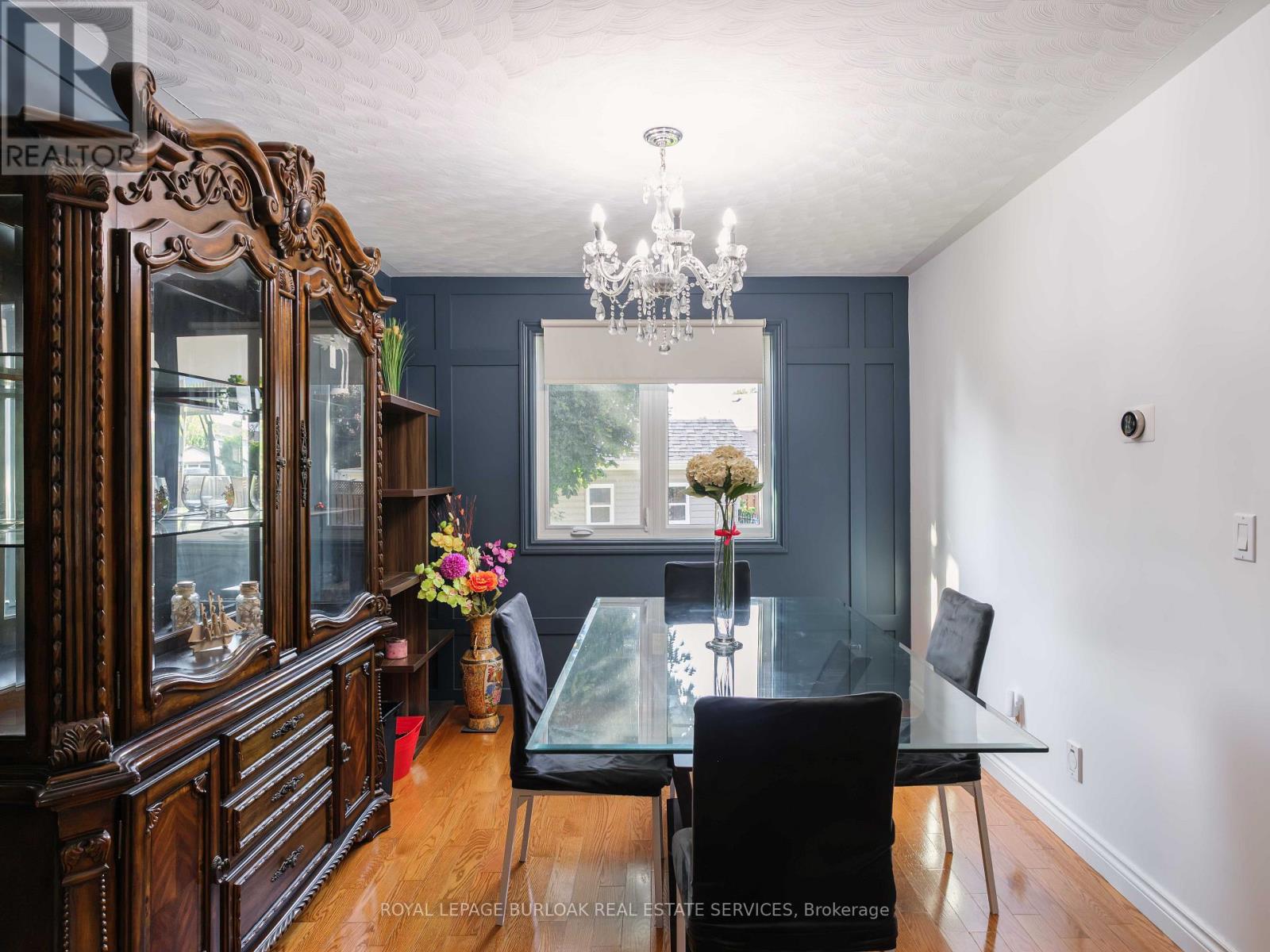 10 PORTER AVENUE - 6