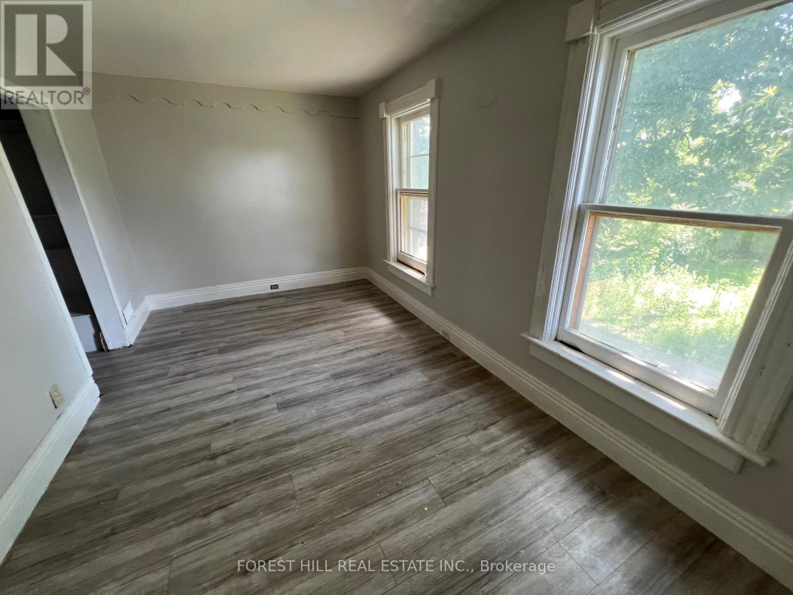 639 BROWN STREET - 13
