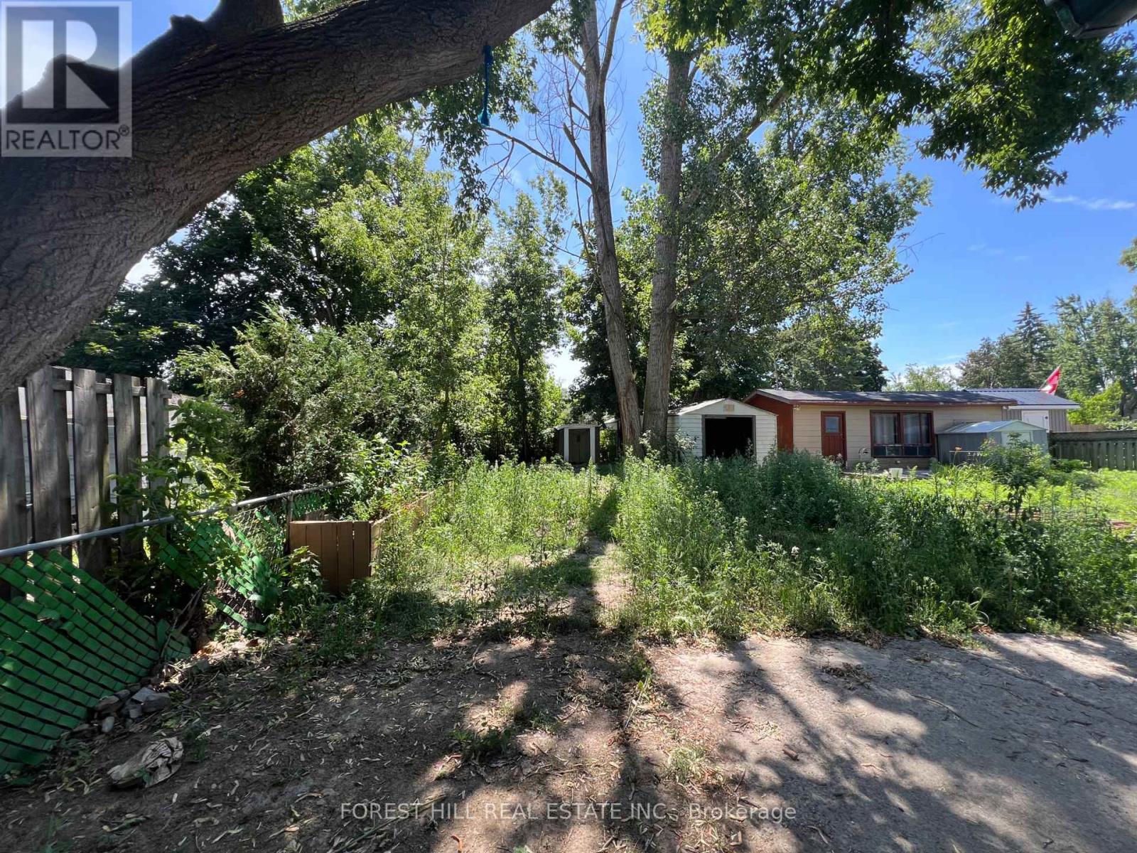 639 BROWN STREET - 19