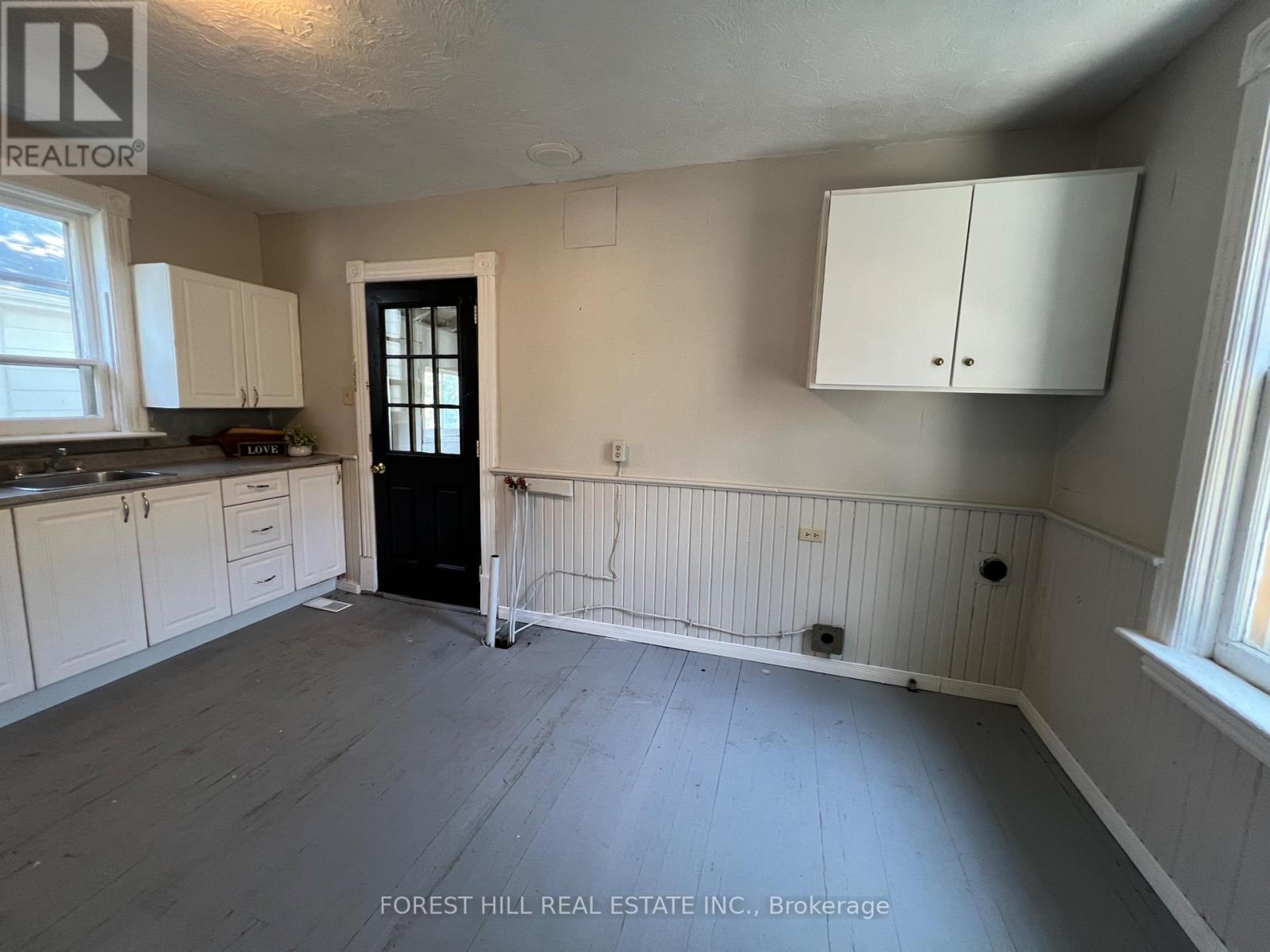 639 BROWN STREET - Image 7