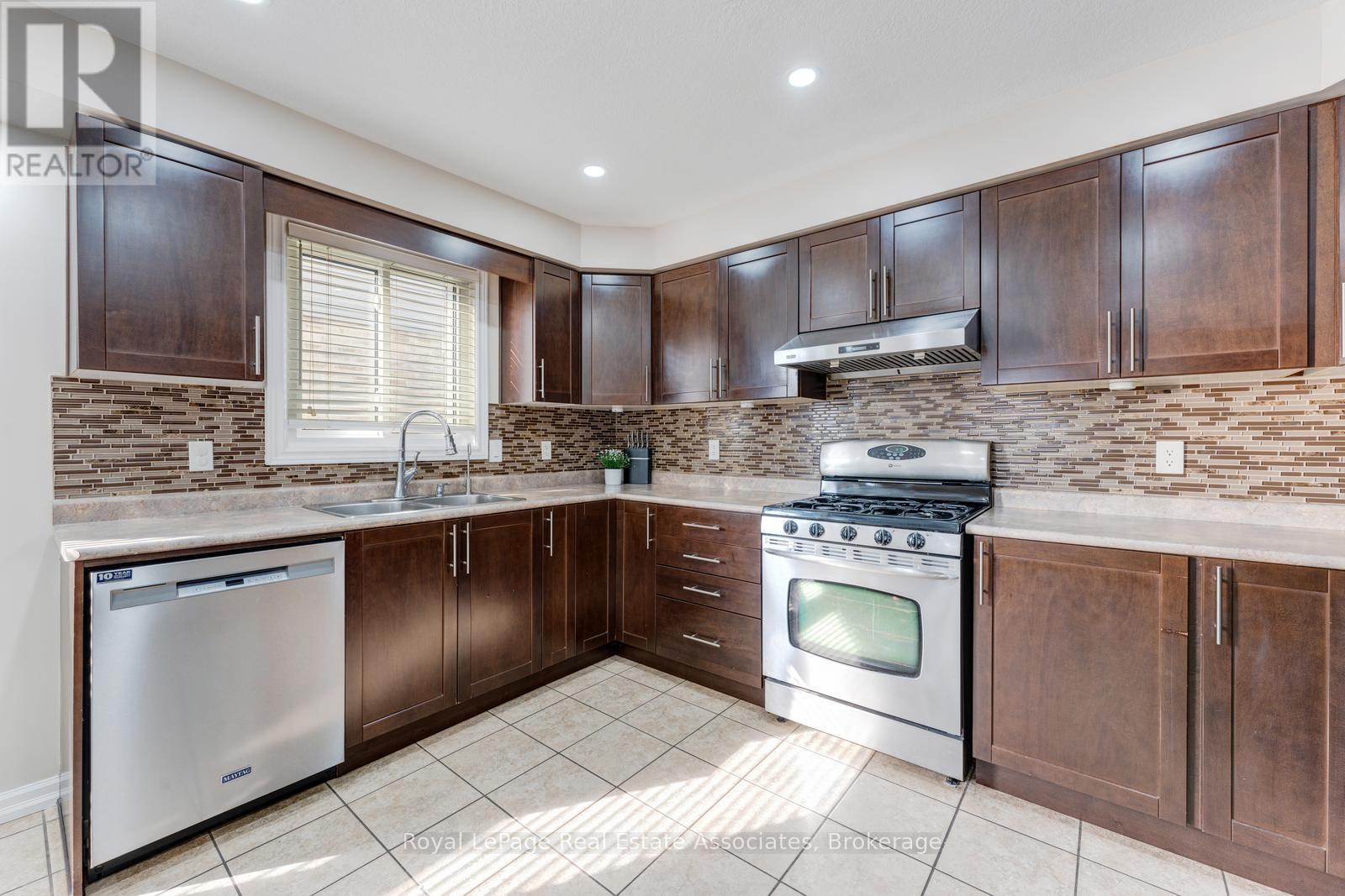 1361 OLD ZELLER DRIVE - 10