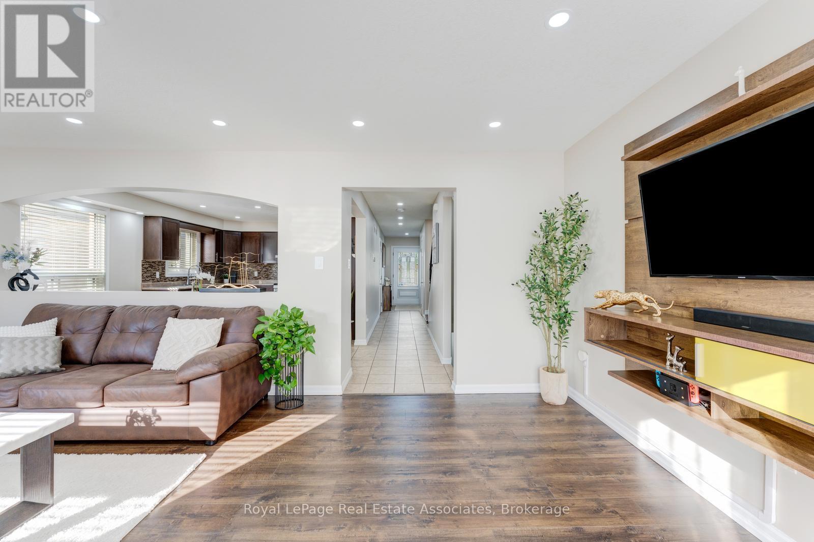 1361 OLD ZELLER DRIVE - 13
