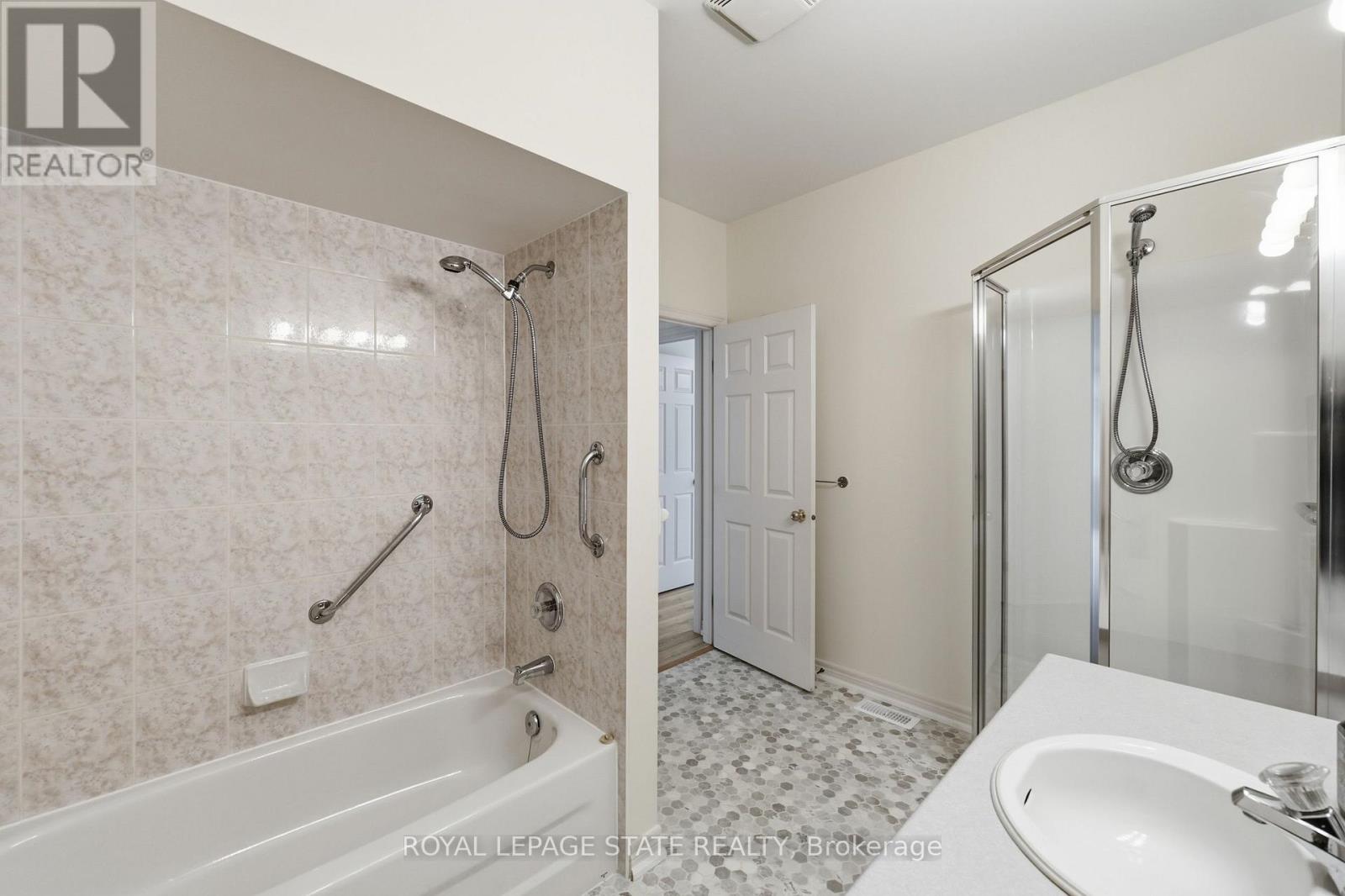 #74 98 SUNIBEL DRIVE - 31