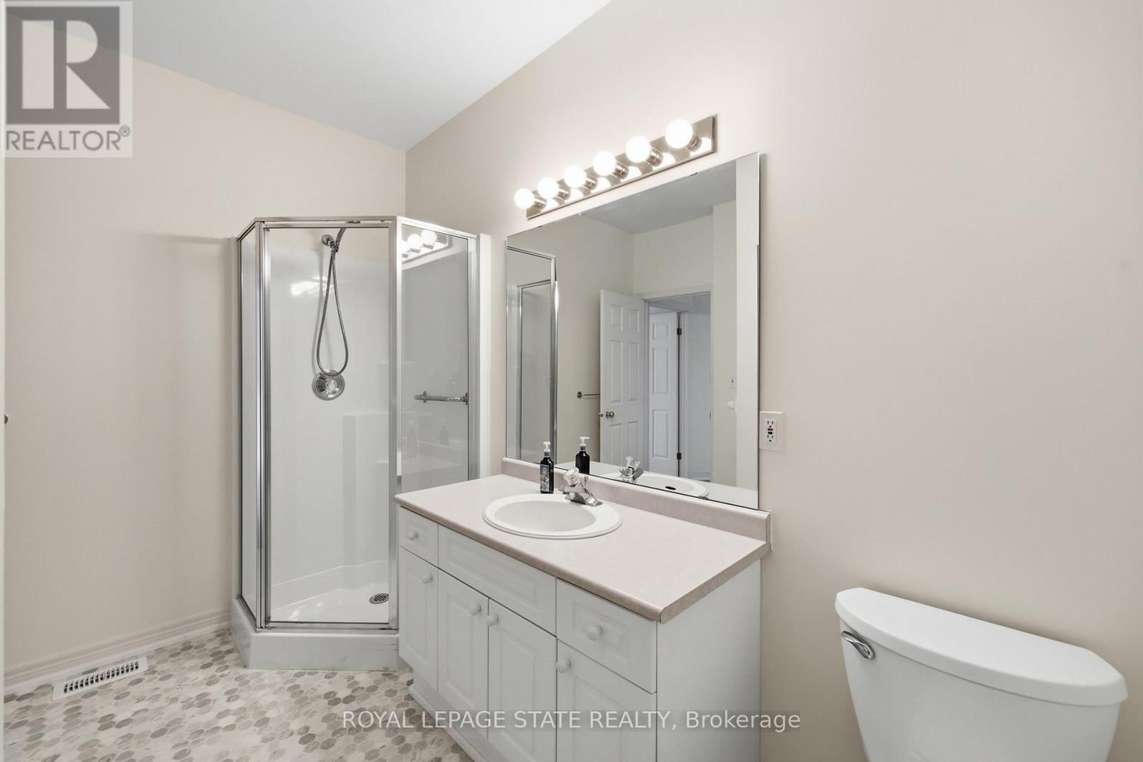 #74 98 SUNIBEL DRIVE - 32