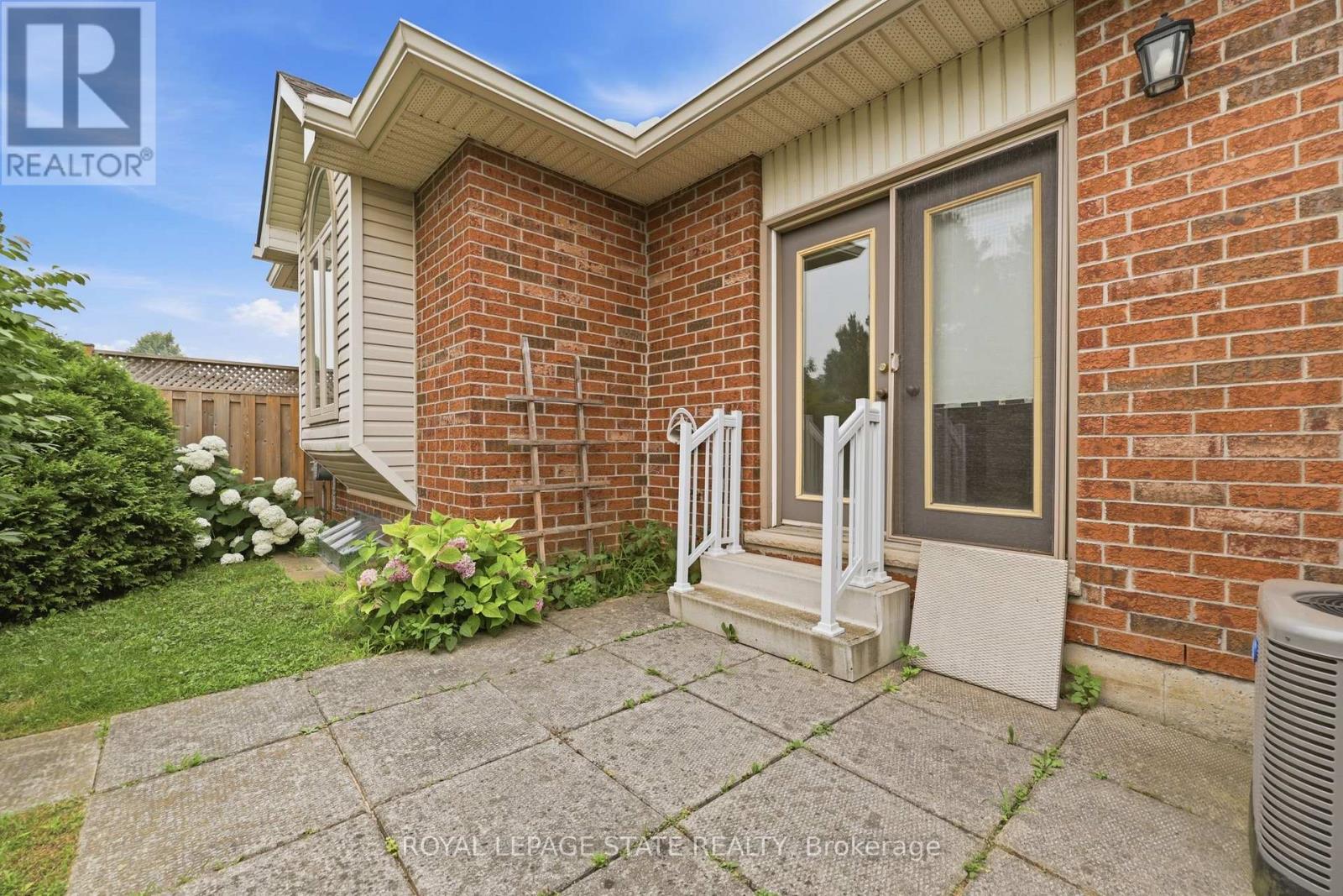 #74 98 SUNIBEL DRIVE - 45