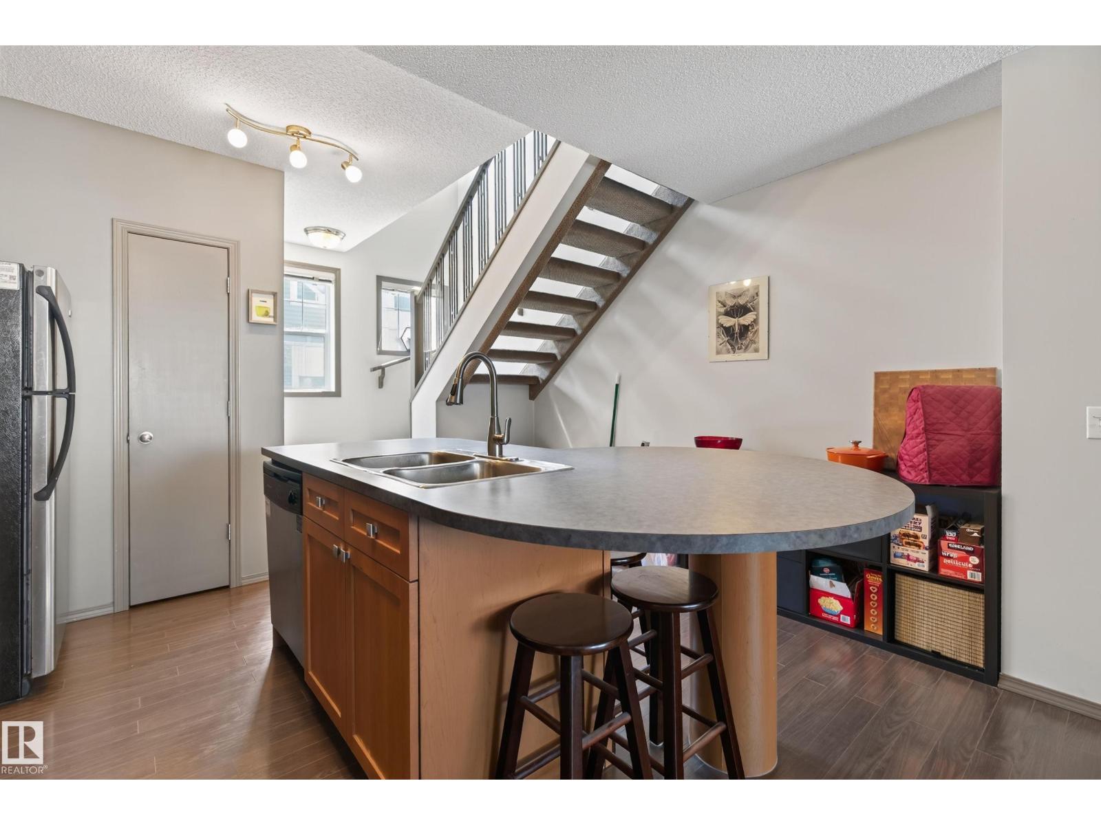 #2 5604 199 ST NW - 13