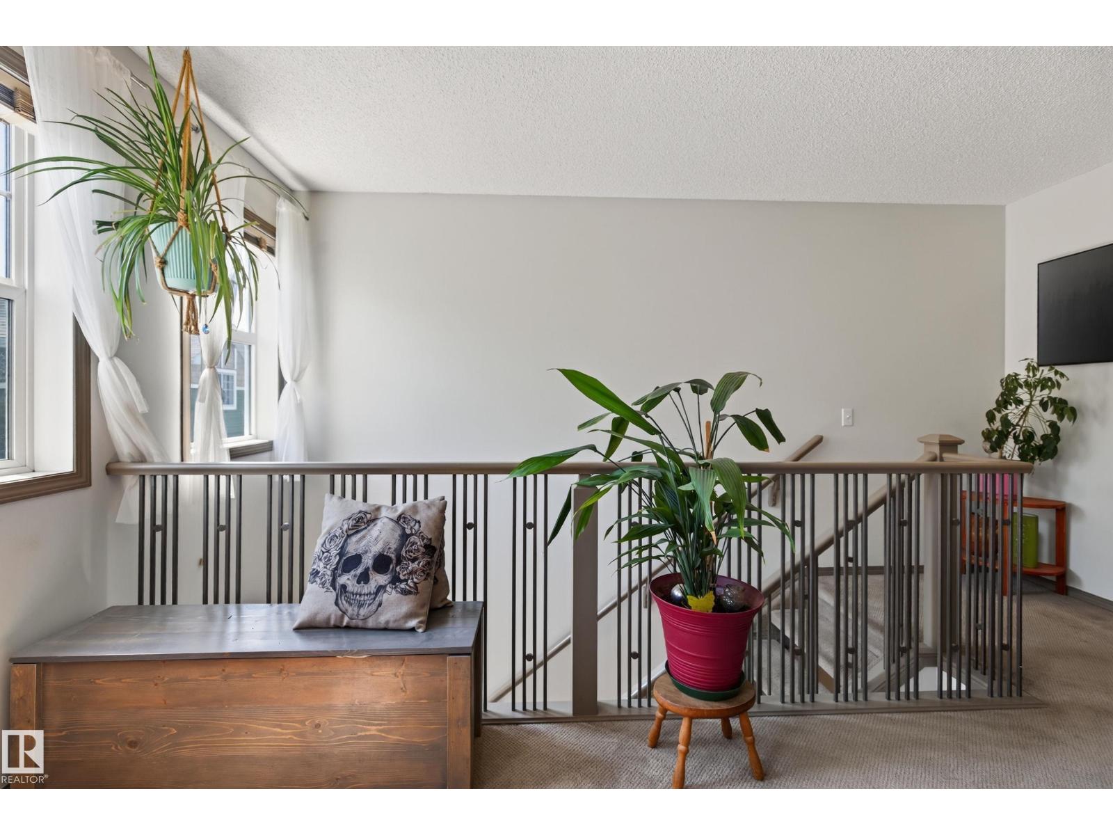 #2 5604 199 ST NW - 22