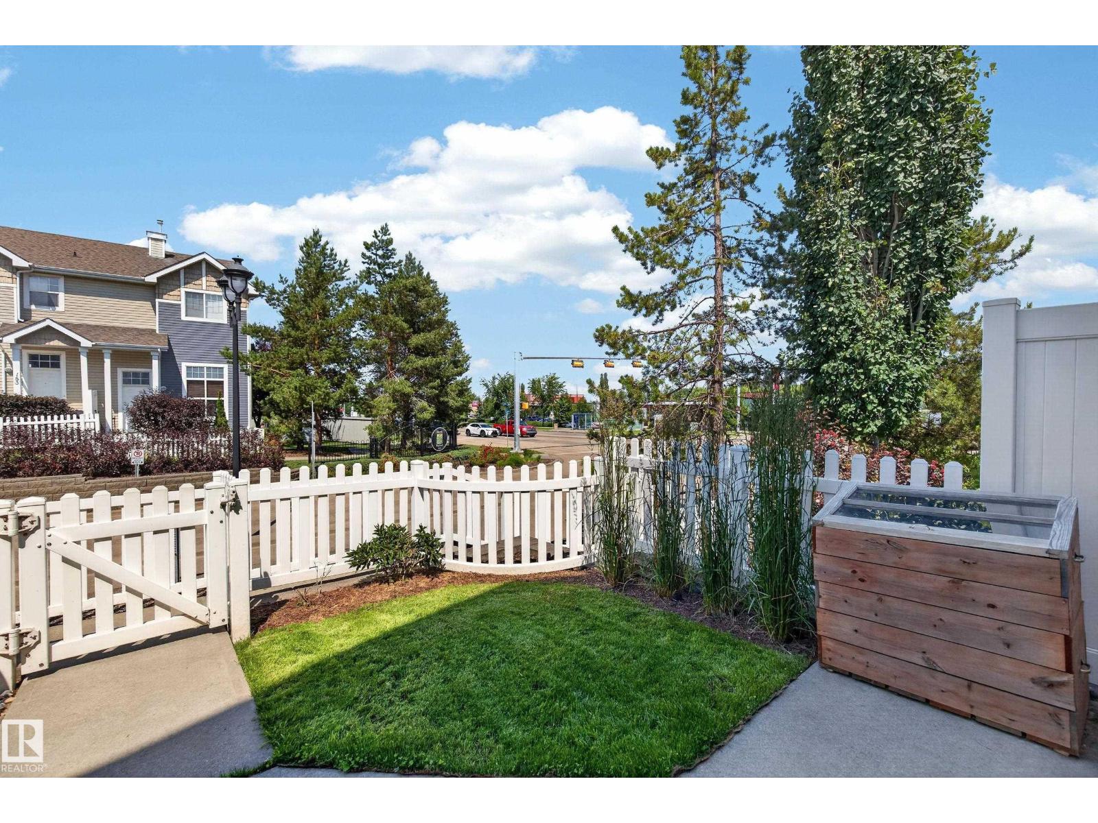 #2 5604 199 ST NW - 26