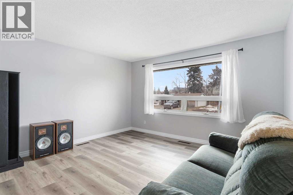23 Clark Crescent - 4