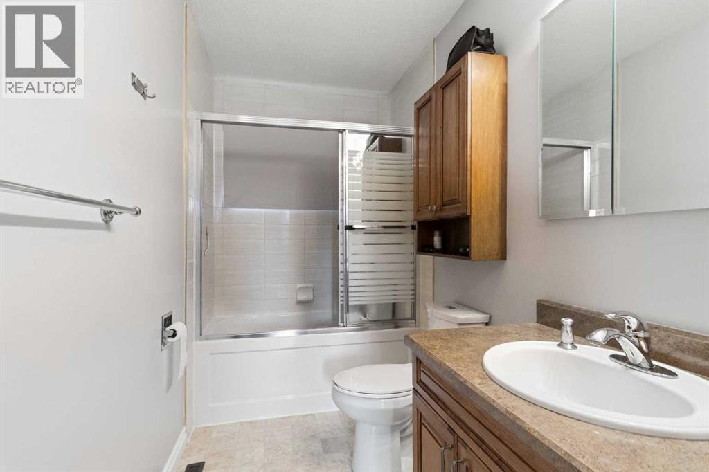 23 Clark Crescent - 21