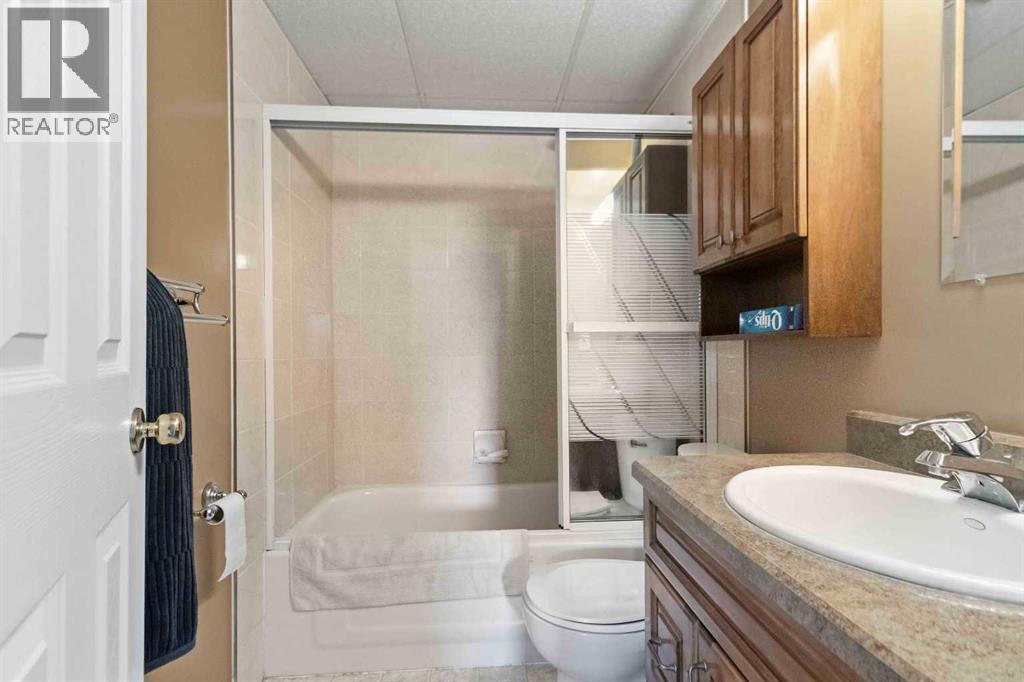 23 Clark Crescent - 24