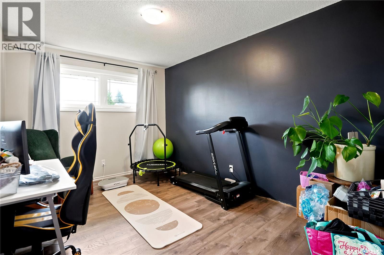 1313 Prince CRESCENT - 24