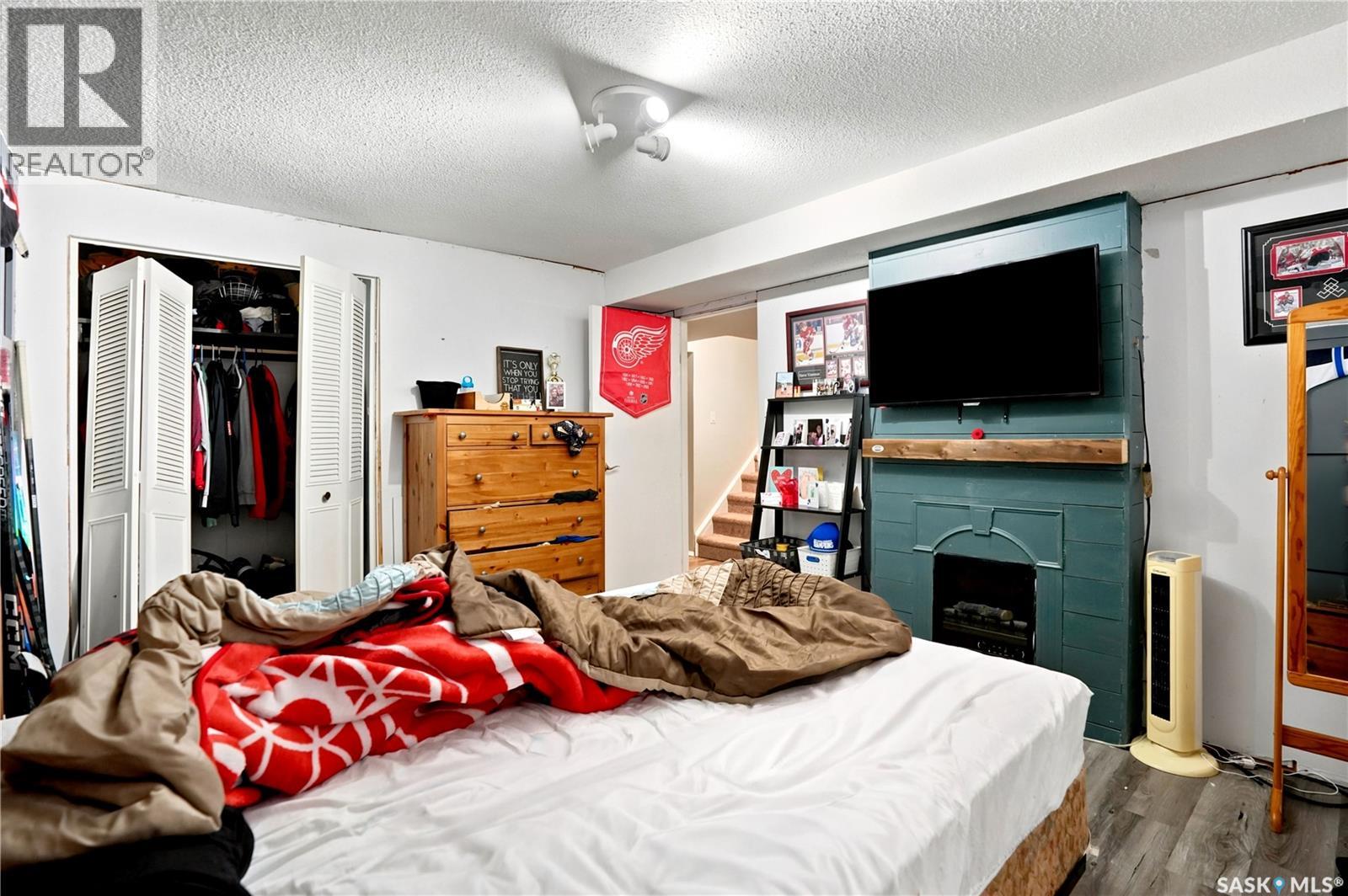 1313 Prince CRESCENT - 35