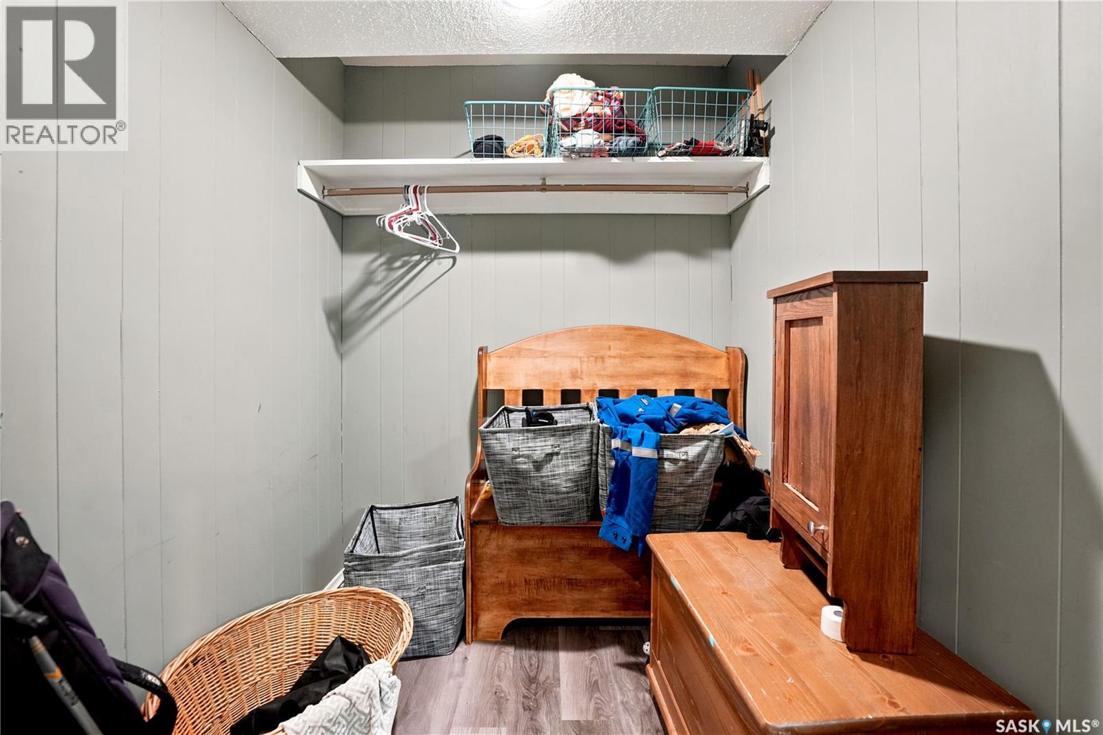 1313 Prince CRESCENT - 36