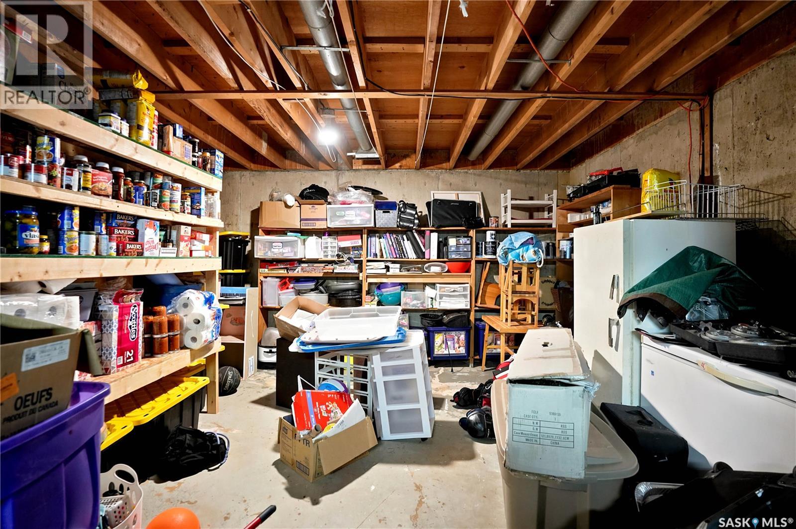 1313 Prince CRESCENT - 38
