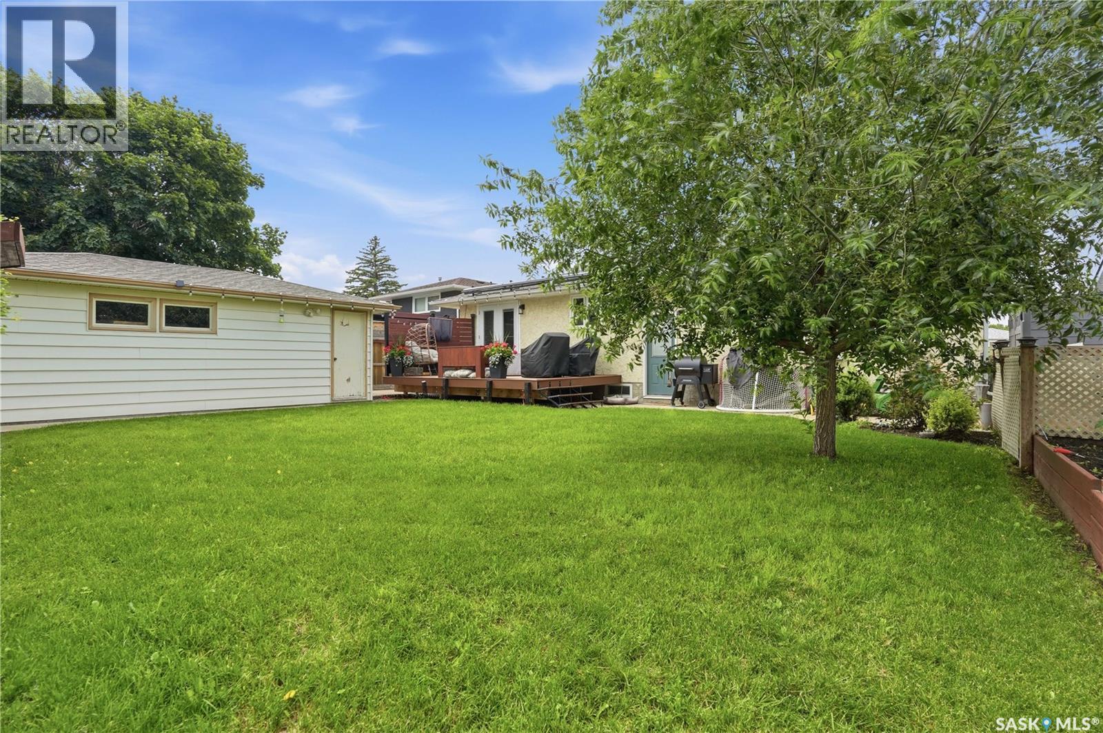 1313 Prince CRESCENT - 42