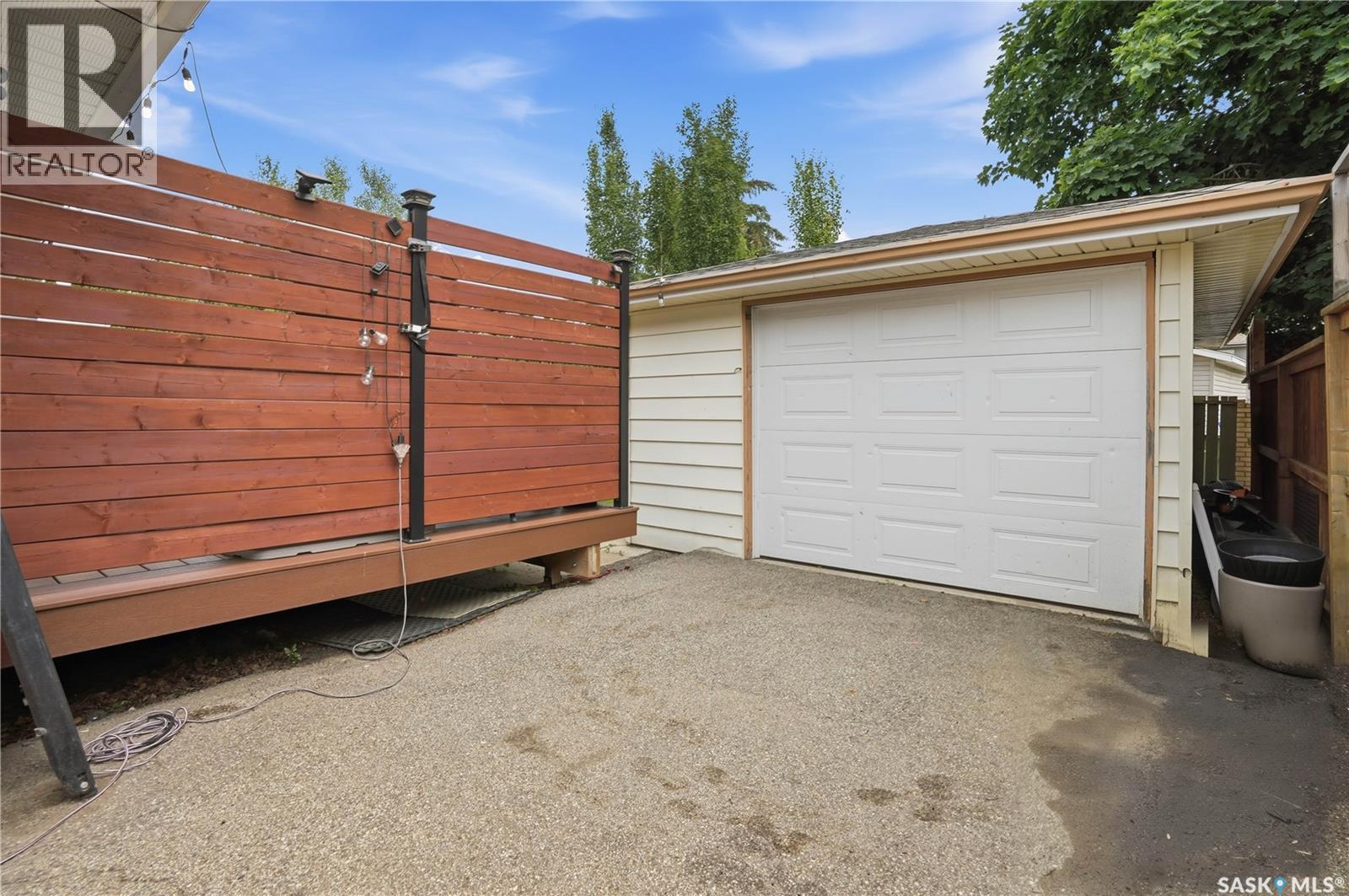 1313 Prince CRESCENT - 48