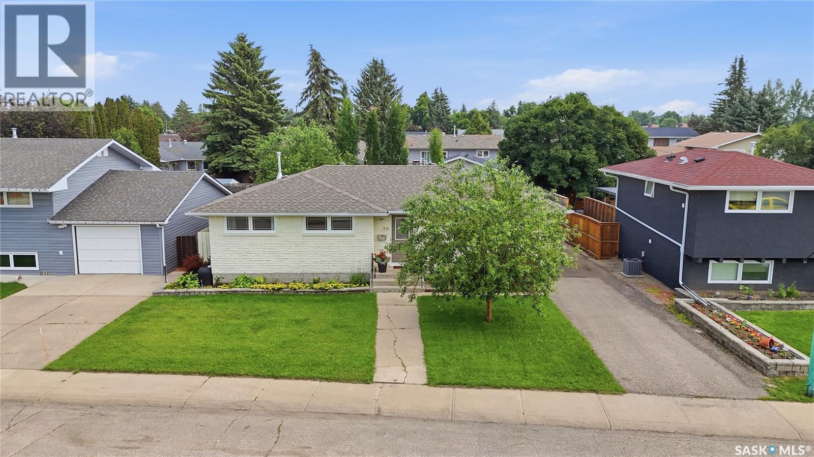 1313 Prince CRESCENT - 50