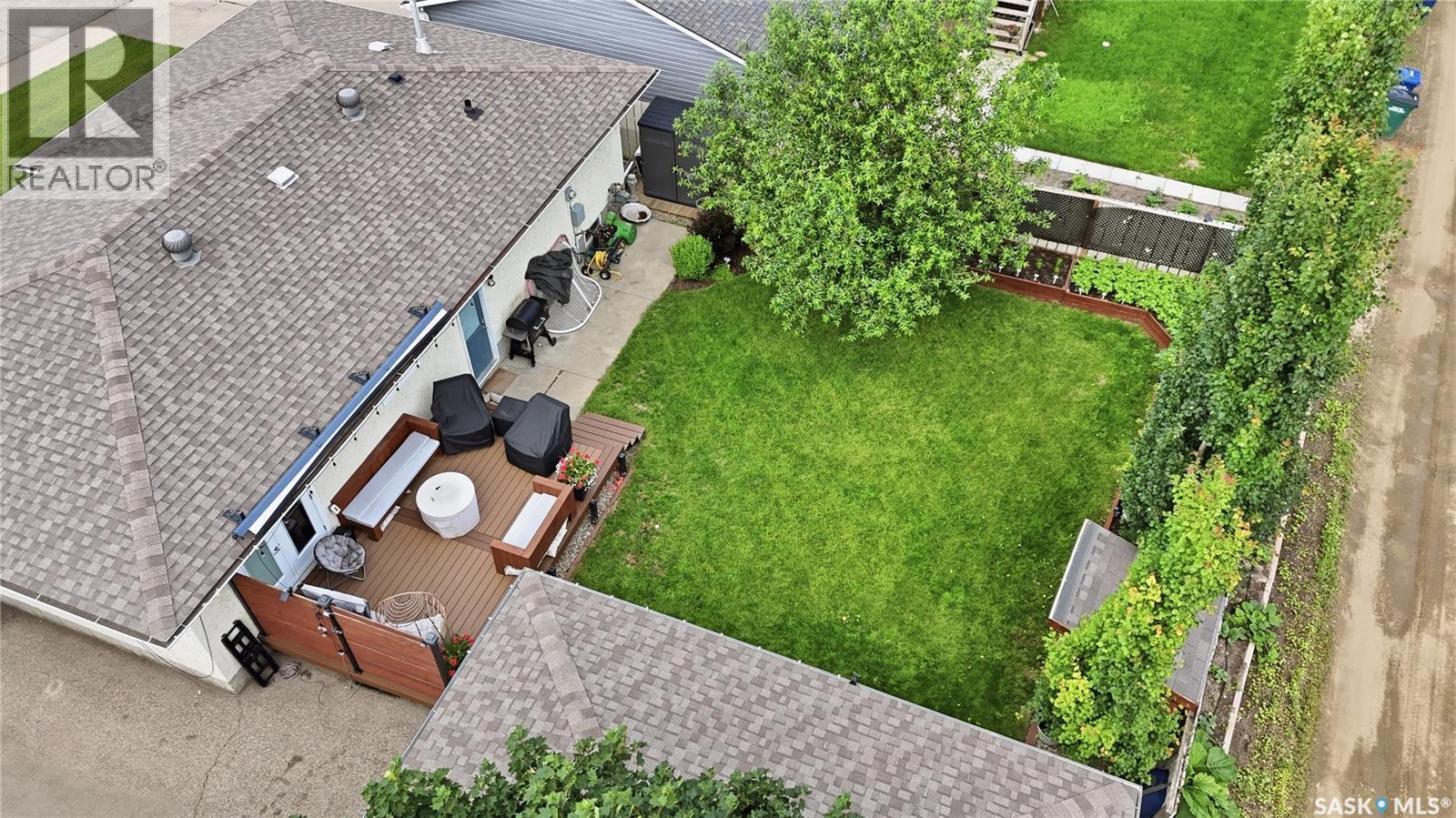 1313 Prince CRESCENT - 51