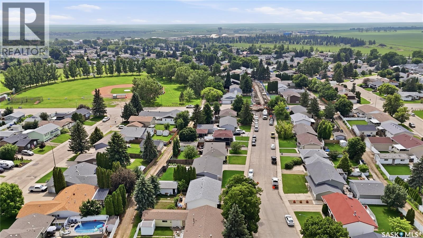1313 Prince CRESCENT - 55