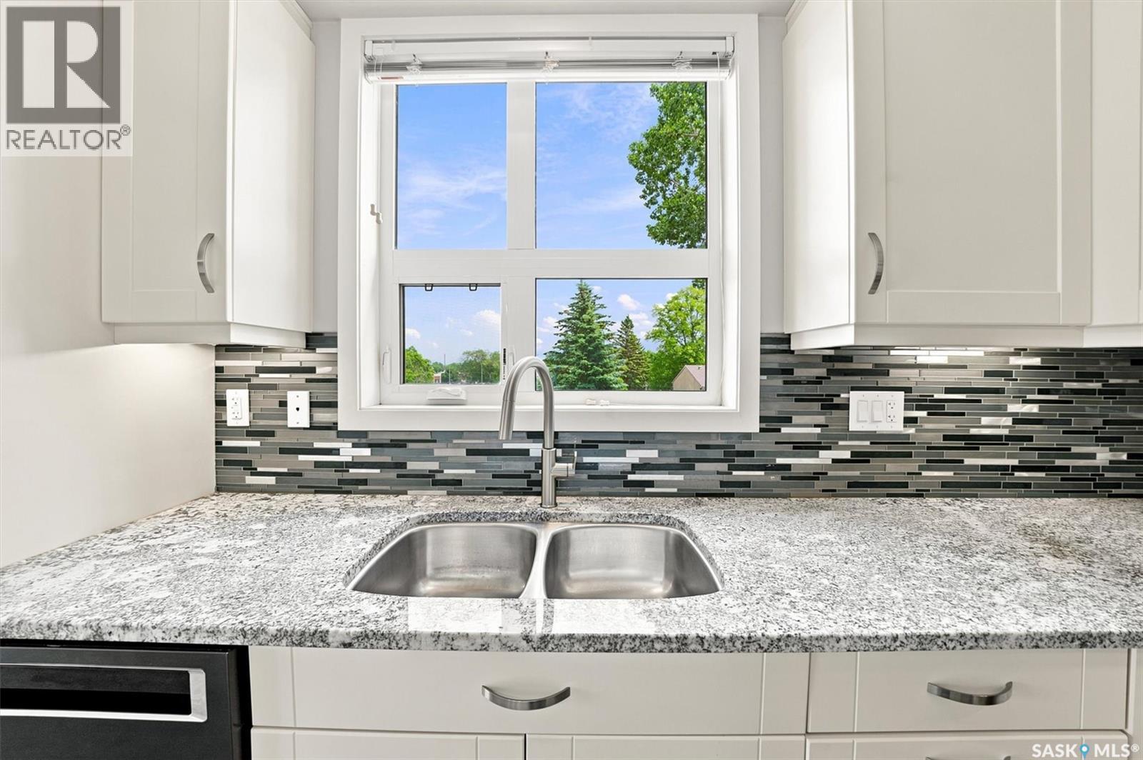 #210 1015 Moss AVENUE - Image 6