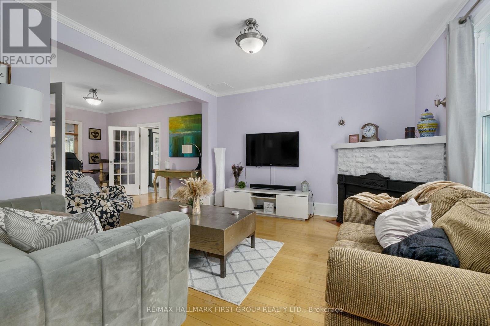 89 ROSE GLEN ROAD N - Image 7