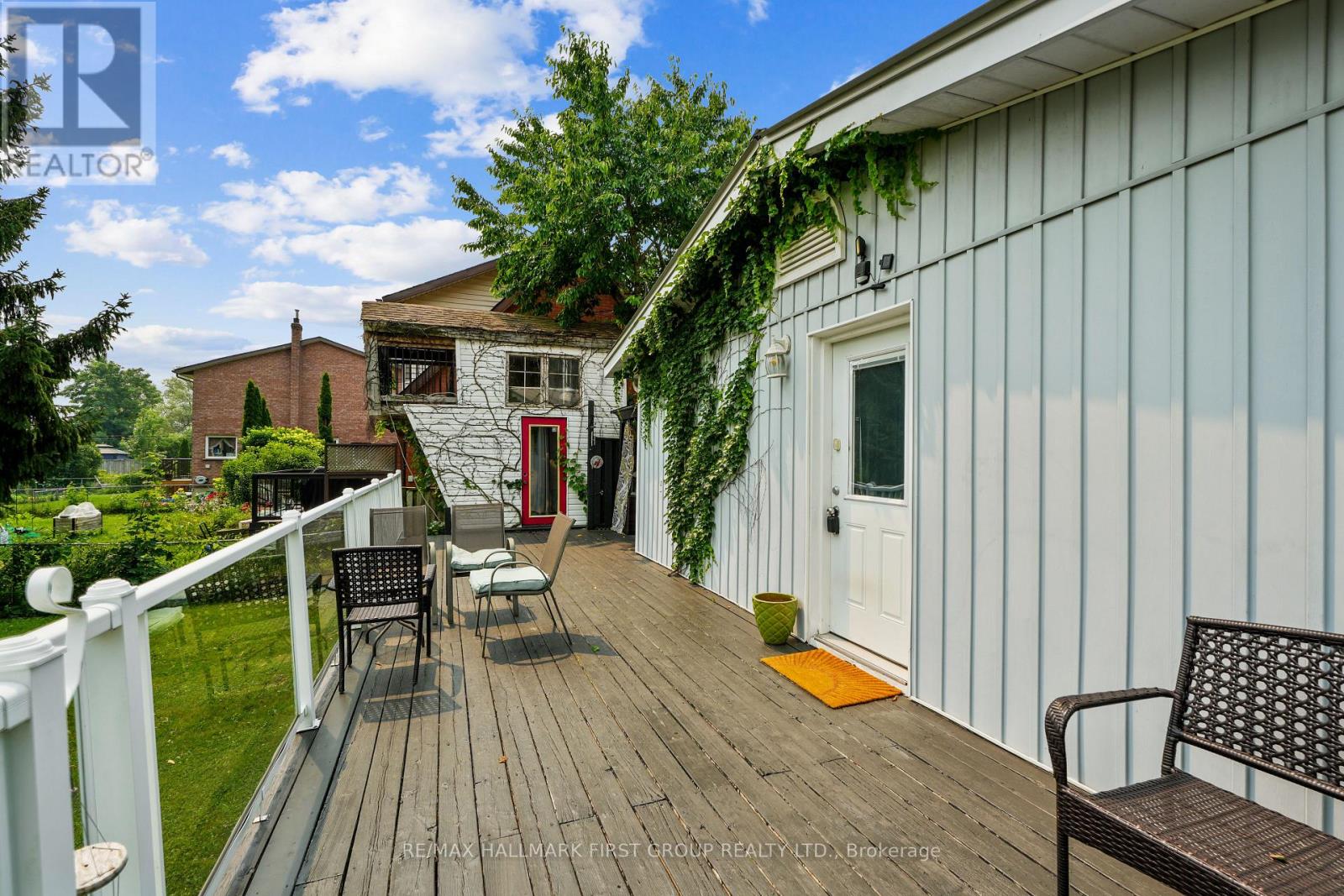 89 ROSE GLEN ROAD N - Image 29