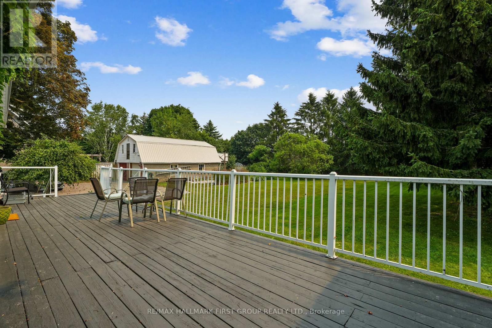 89 ROSE GLEN ROAD N - Image 30