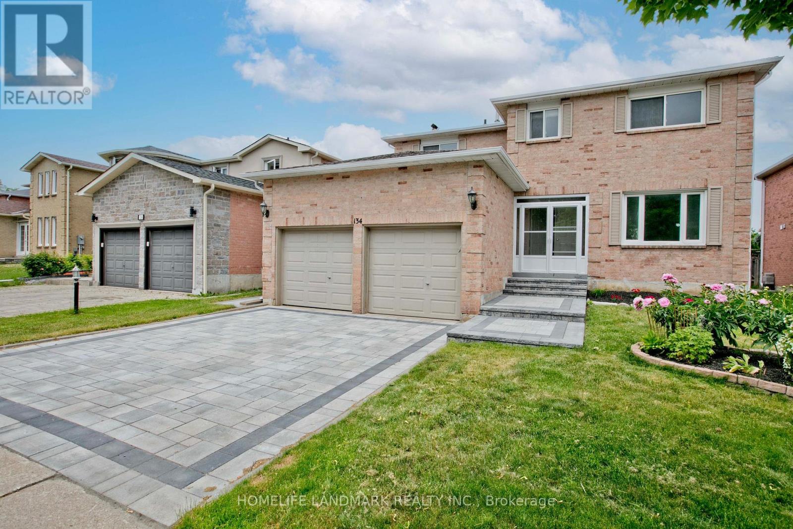 134 COOPERAGE CRESCENT - 2