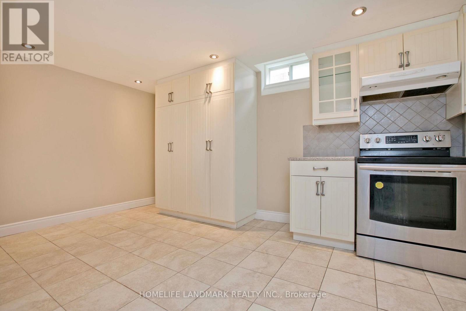 134 COOPERAGE CRESCENT - 37