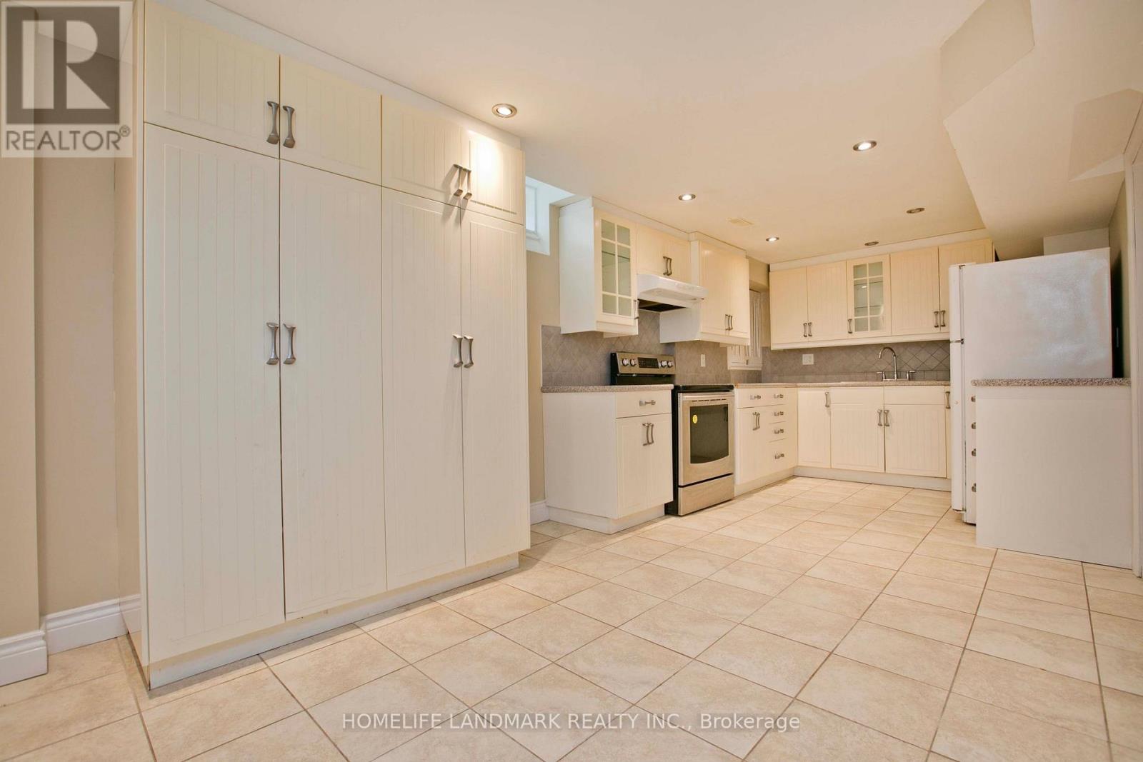134 COOPERAGE CRESCENT - 38