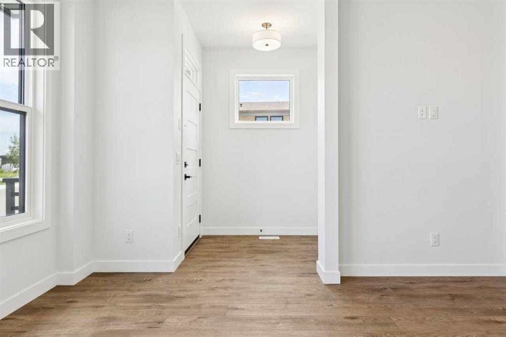 49 Silverton Glen Way SW - 2
