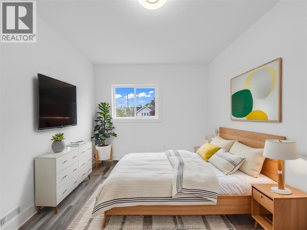 1219 ELSMERE AVENUE - 32