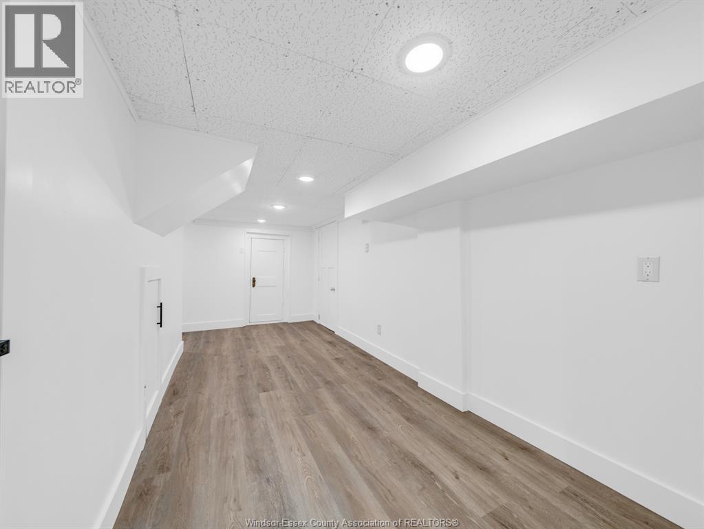 1219 ELSMERE AVENUE - 46