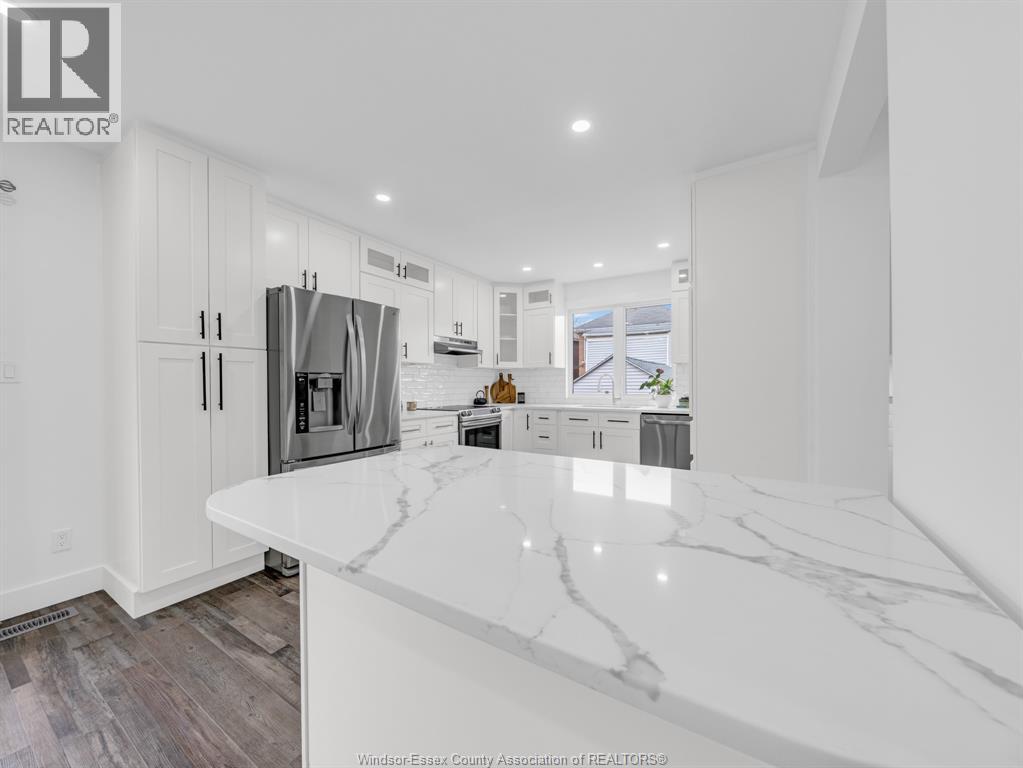 1219 ELSMERE AVENUE - 14