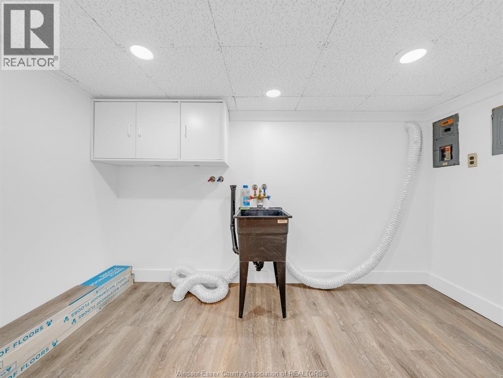 1219 ELSMERE AVENUE - 45