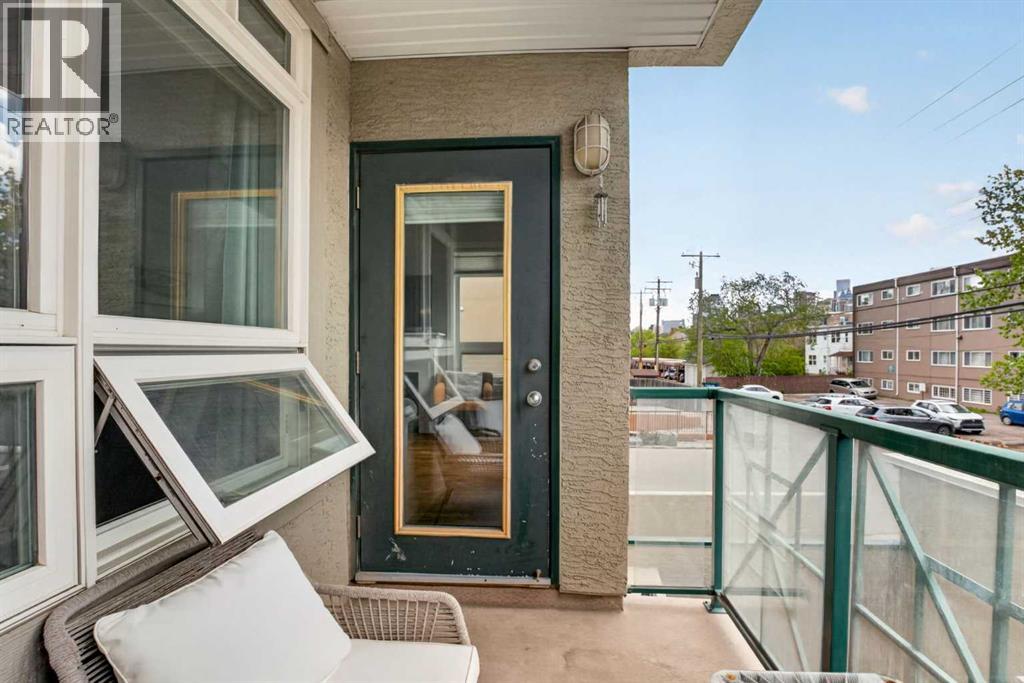 #205 2 14 Street NW - 24