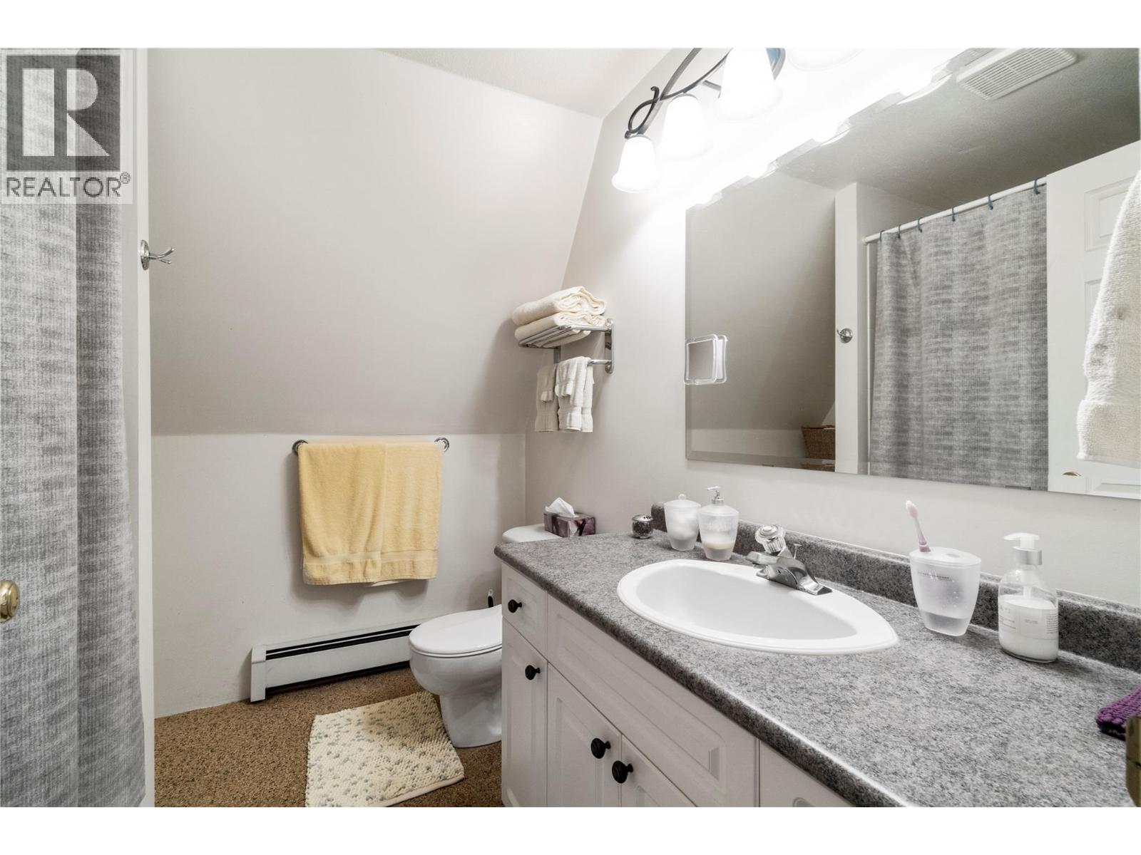 5641 50 Street NW - 33